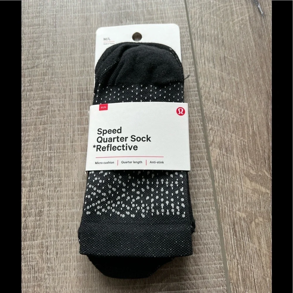 Lululemon Speed Quarter Sock *Reflective in Black / Vapor